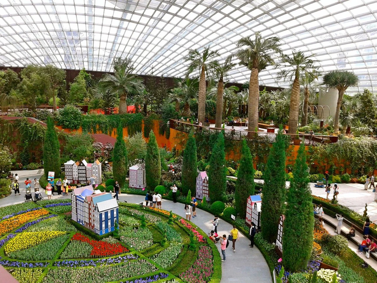Ankunft in Singapur – Garden by the Bay – Ganztägige Stadtrundfahrt durch Singapur – Abreise aus Singapur