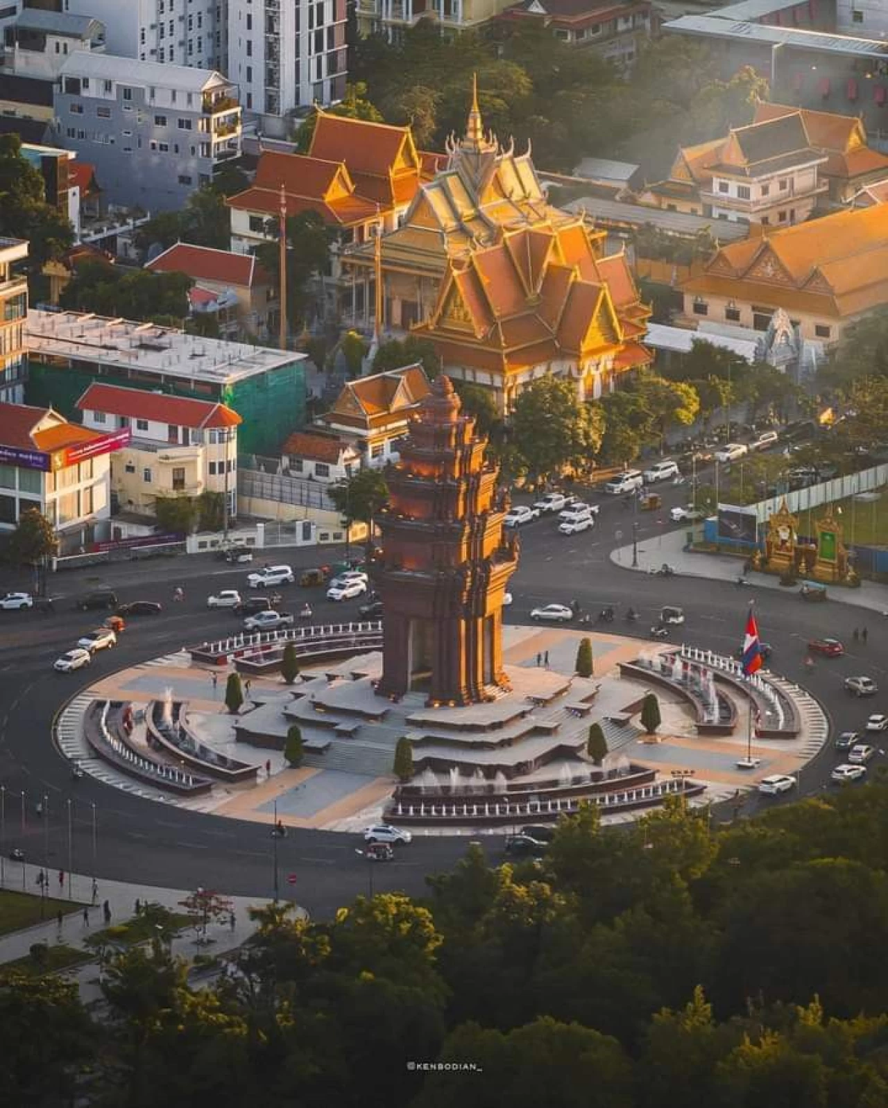 7 Days Tour Package - Cambodia Phnom Penh - Sihanoukville - Siem Reap - Angkor Wat