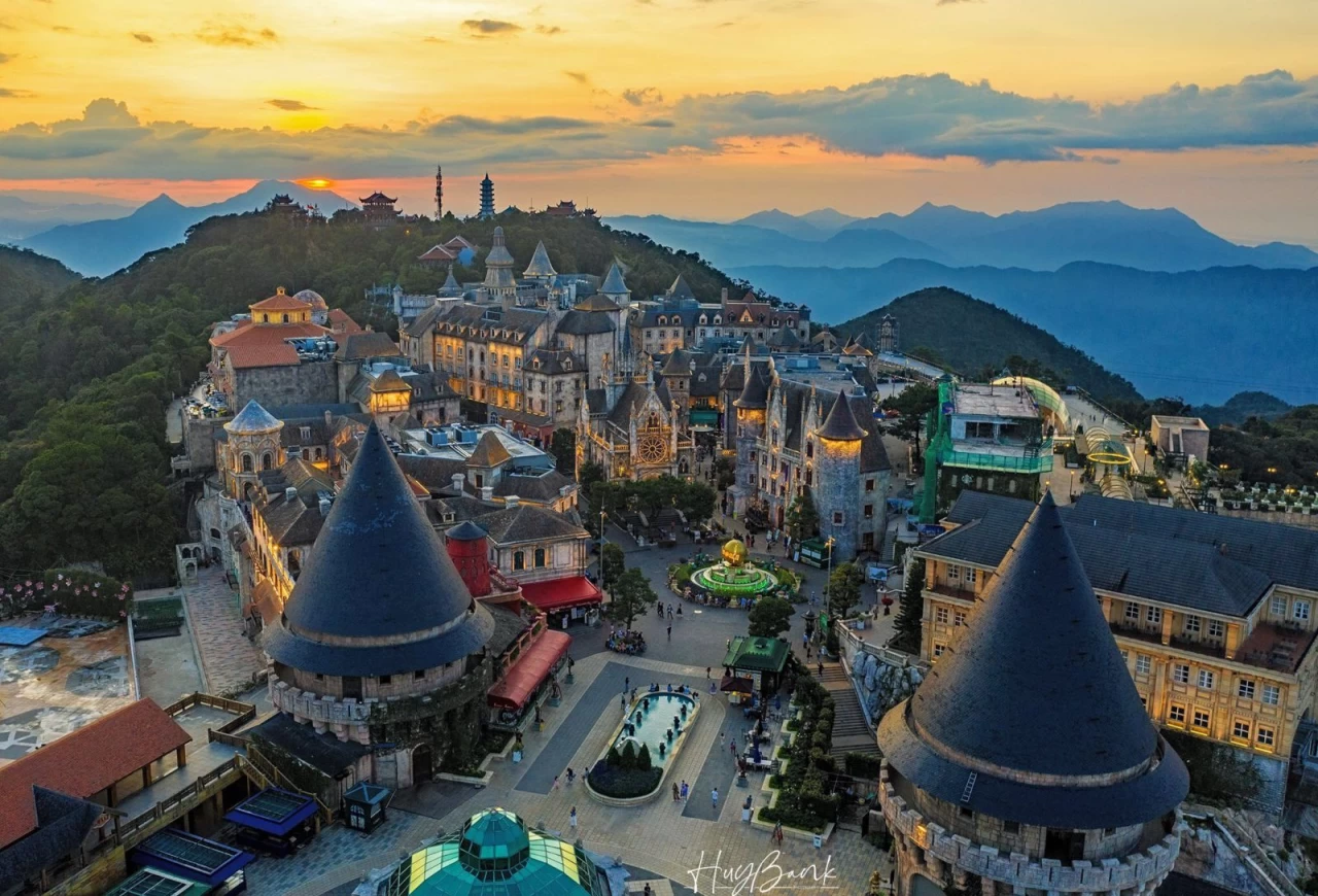 6 Days Tour Package - Vietnam Hanoi – Halong Bay - Danang - Bana Hill - Cham Island