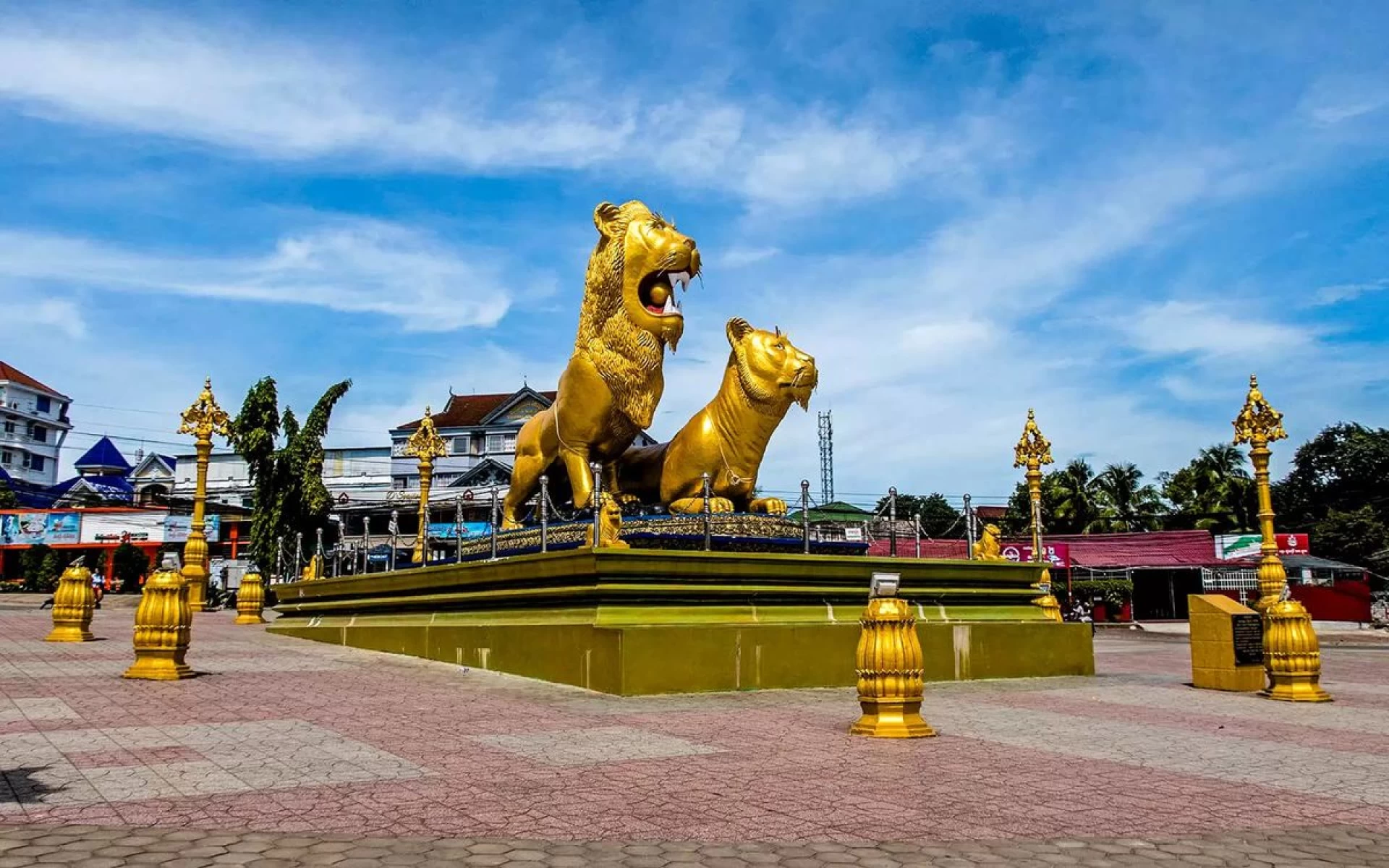 15 Days Tour Package - Cambodia Phnom Penh - Kampong Cham - Siem Reap - Angkor Wat - Battambang - Sihanoukville - Koh Rong Island