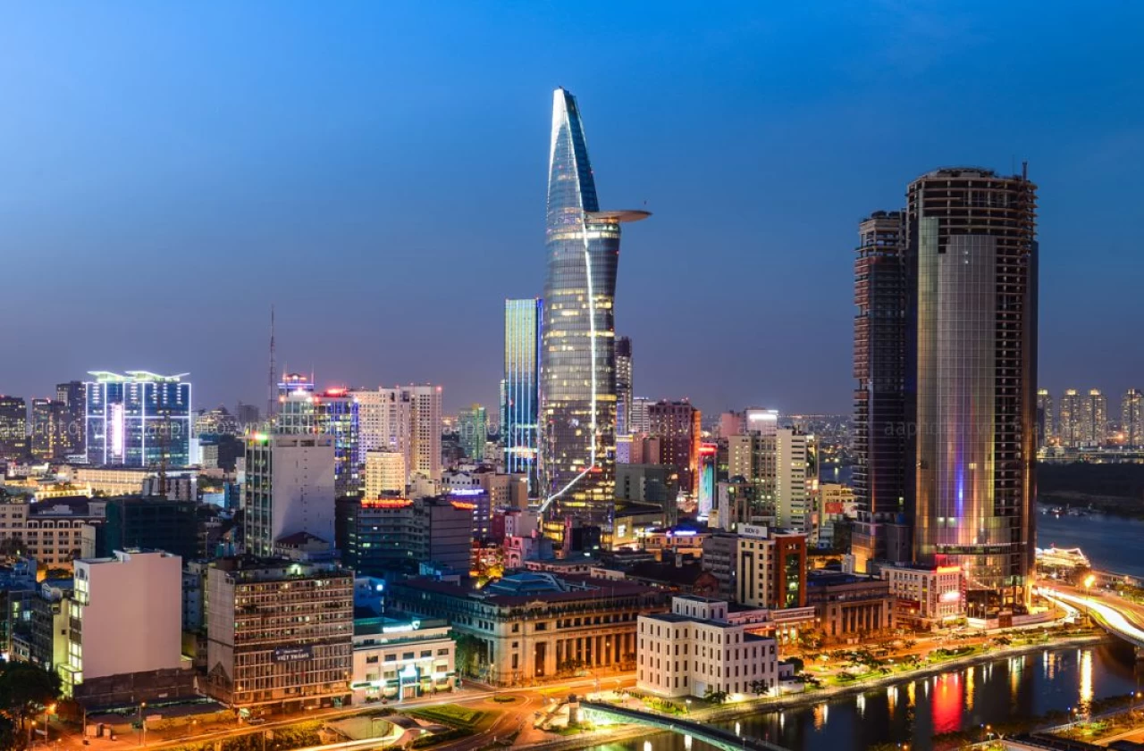 15 Days Tour Package - Vietnam  Hanoi - Ninh Binh - Sapa - Halong Bay - Danang - Bana Hill -  Hoi An - Ho Chi Minh - Phu Quoc