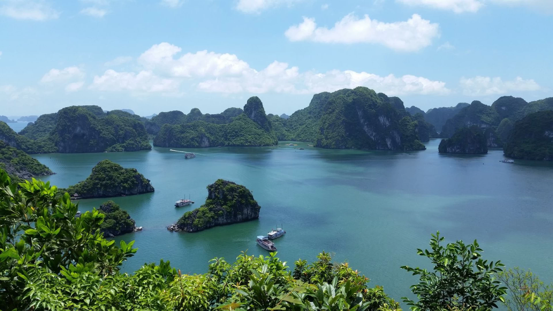 8 Days Tour Package - Vietnam HANOI- HALONG BAY - DANANG - HOIAN - DALAT- HO CHI MINH