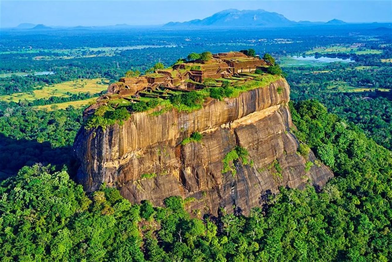 7 Days Tour Package Sri Lanka KANDY DAMBULLA TRINCOMALEE ELLA COLOMBO